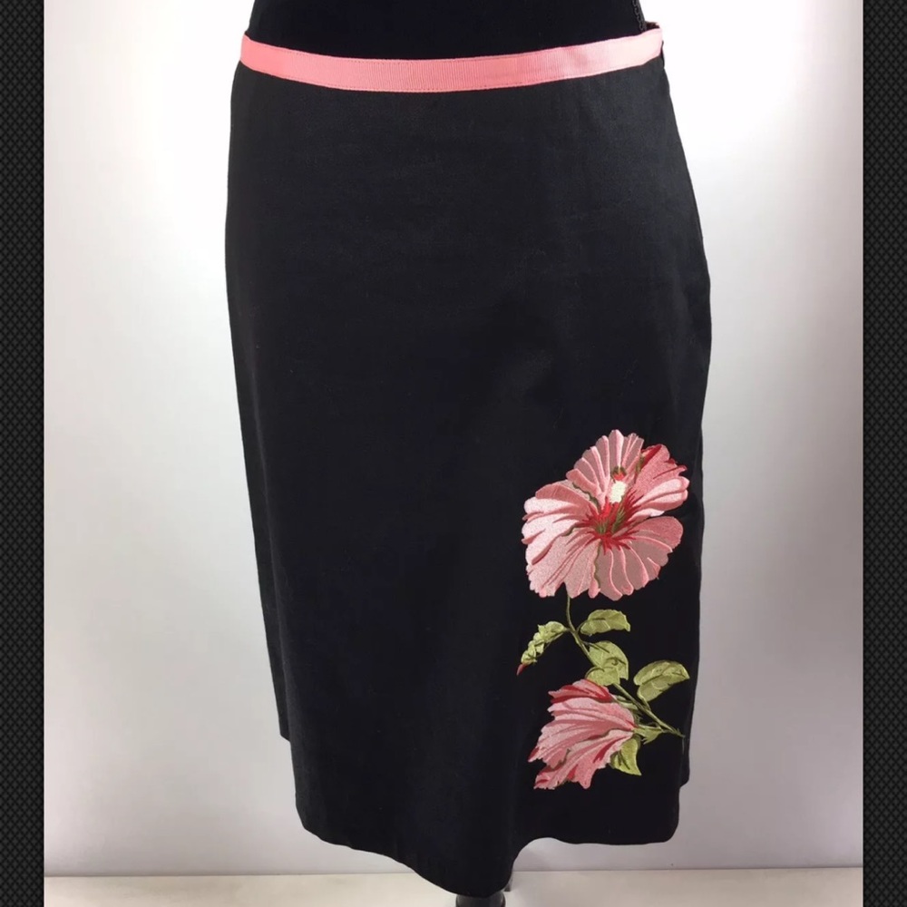 Speechless Juniors Size 5 Black Embroidered Skirt